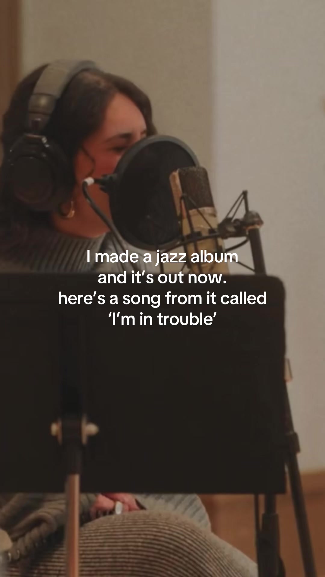@Alessia Cara