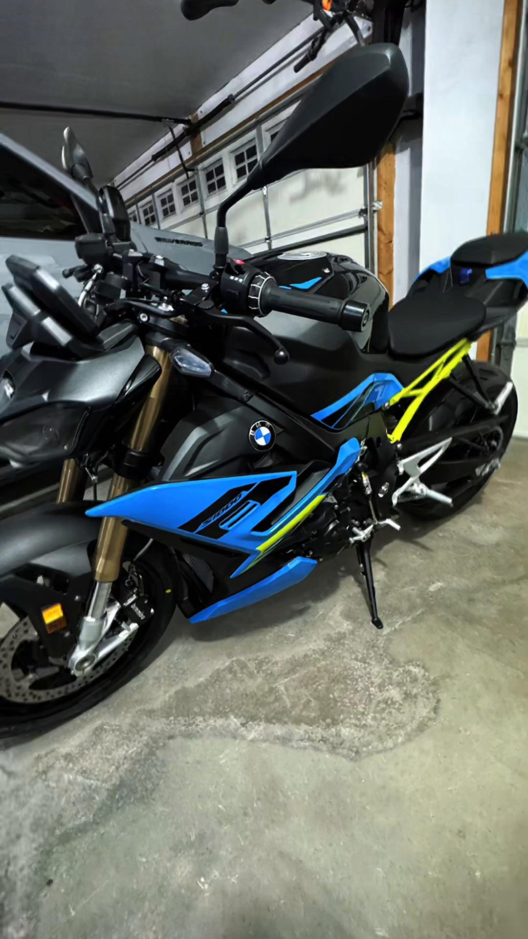 @MotoDad