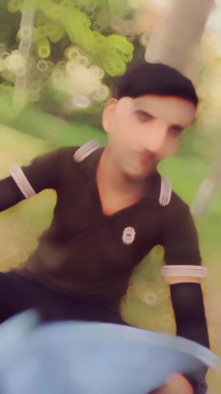 @🫅🏻Malik-WAQAS-Awan🎓