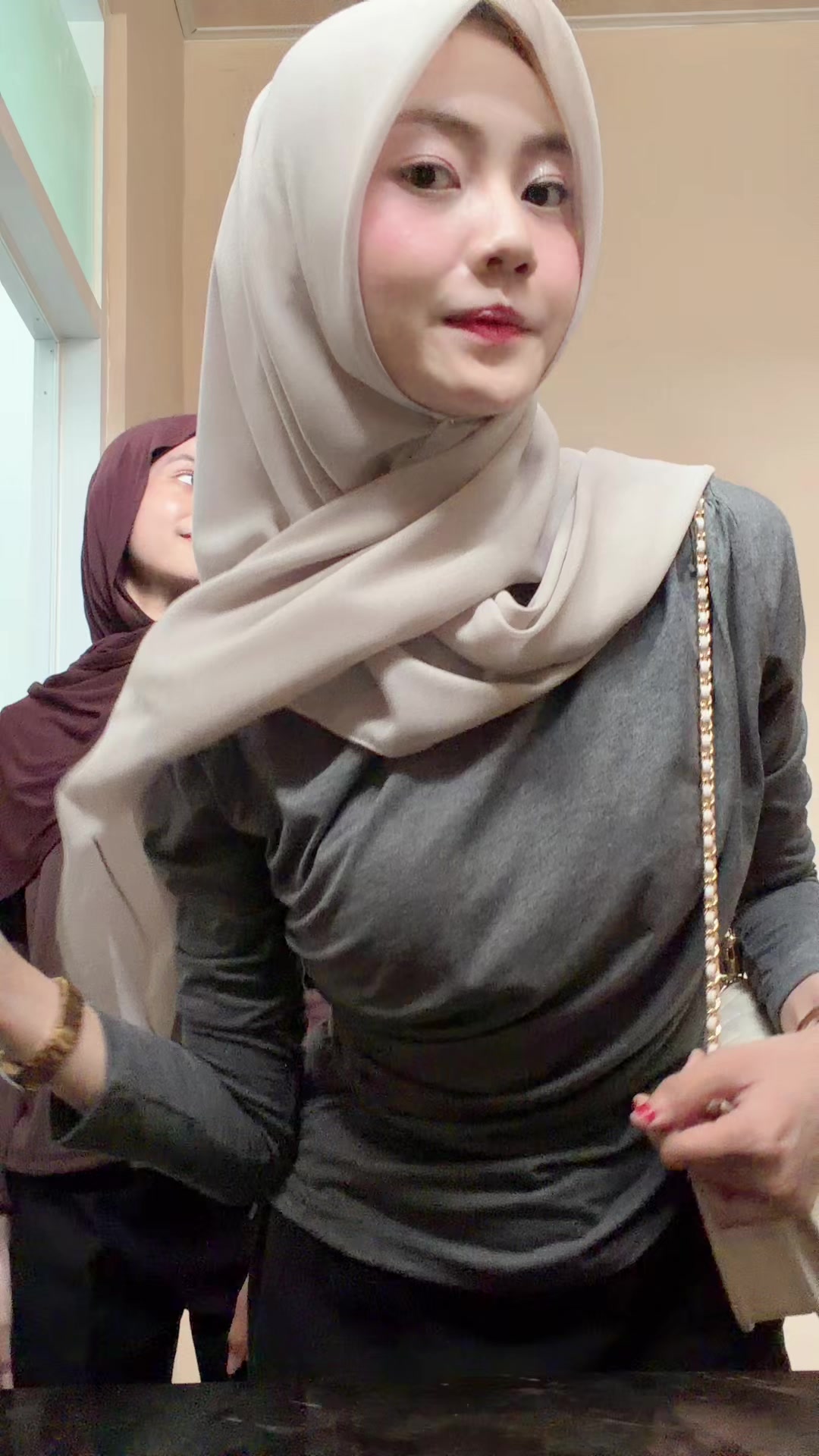 @zahraladyy