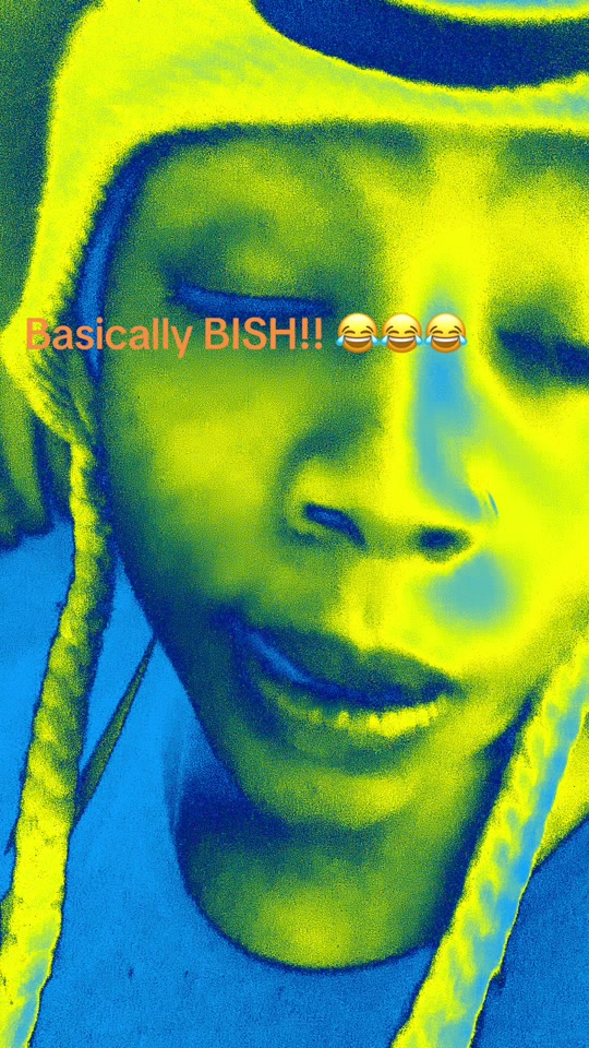 @pinky_am 🏳️&zwj;🌈 lesbian