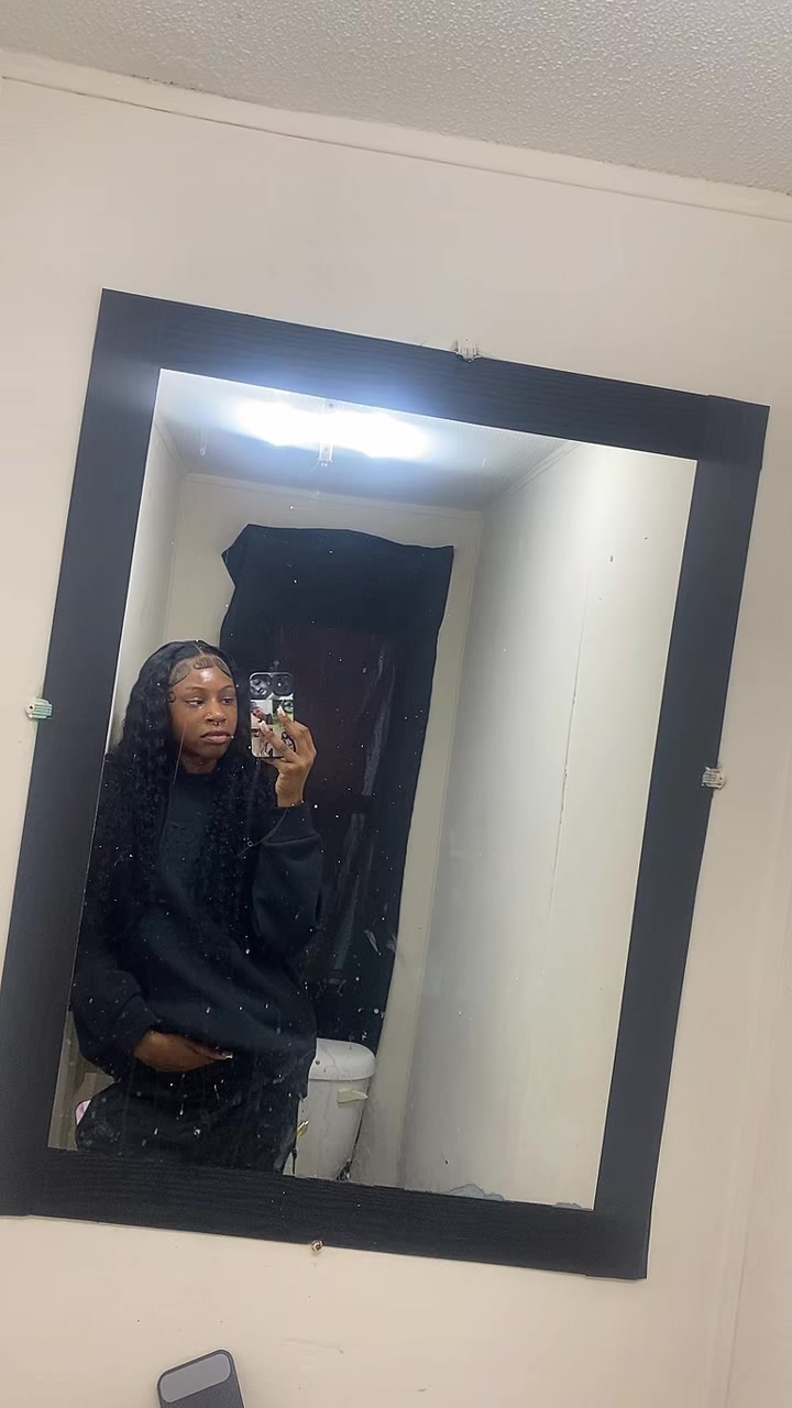 @NayNay👩🏽&zwj;❤️&zwj;💋&zwj;👩🏽