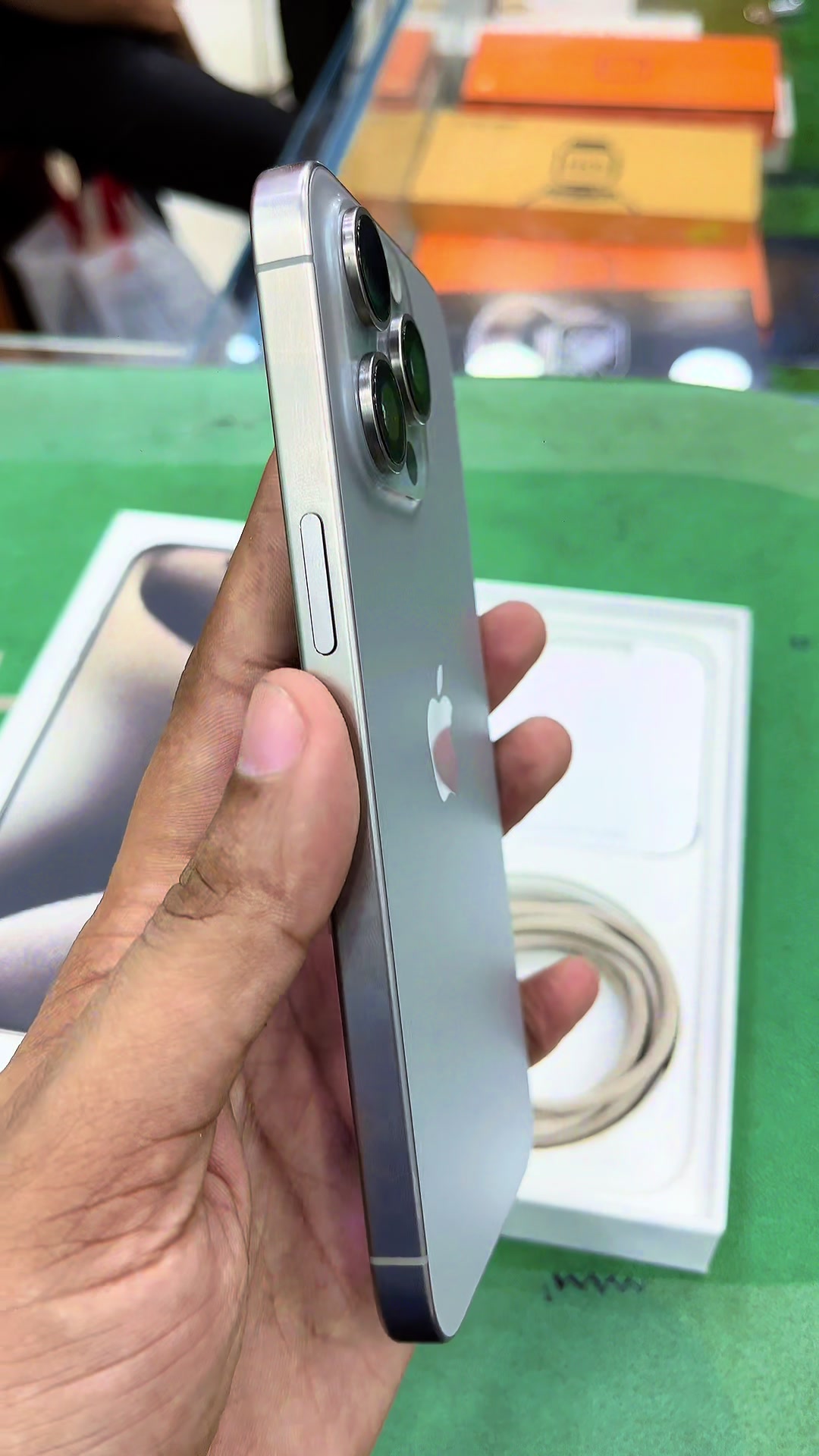 @Nadimpur Gadget World