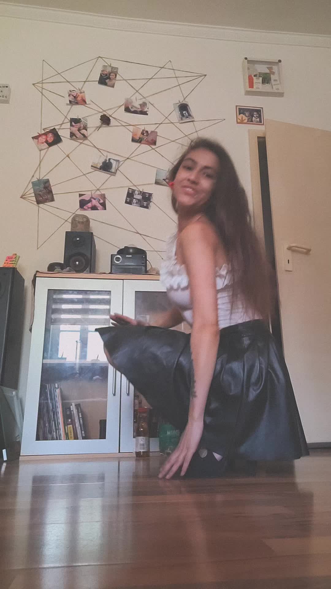 @&times;_maddii97🖤😈_x