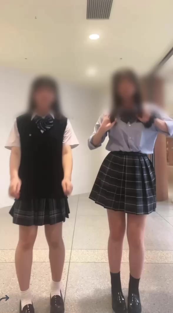 @まお