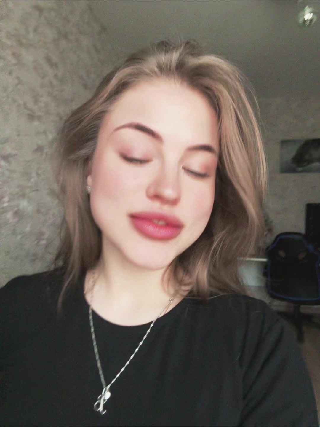 @v.iktoriaaaa
