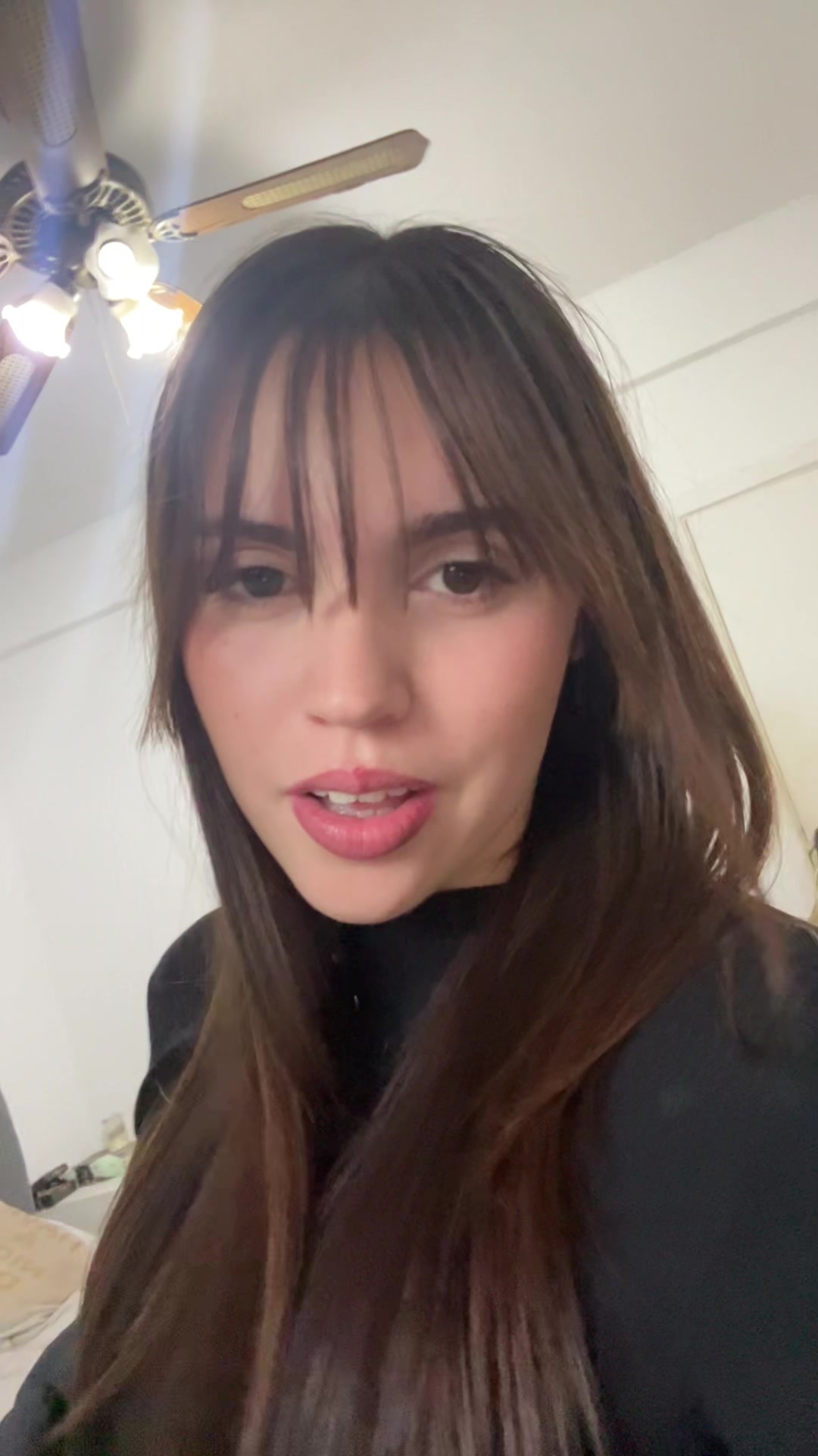 @Val_