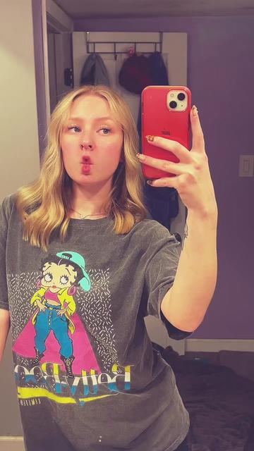 @<3