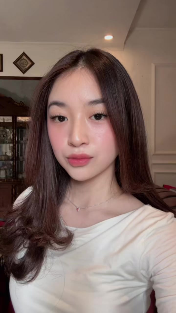 @𝒩