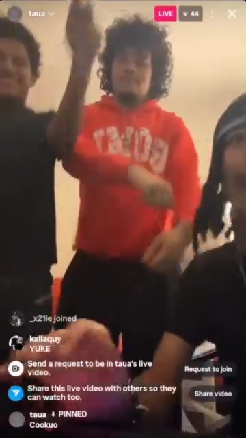 @⃟