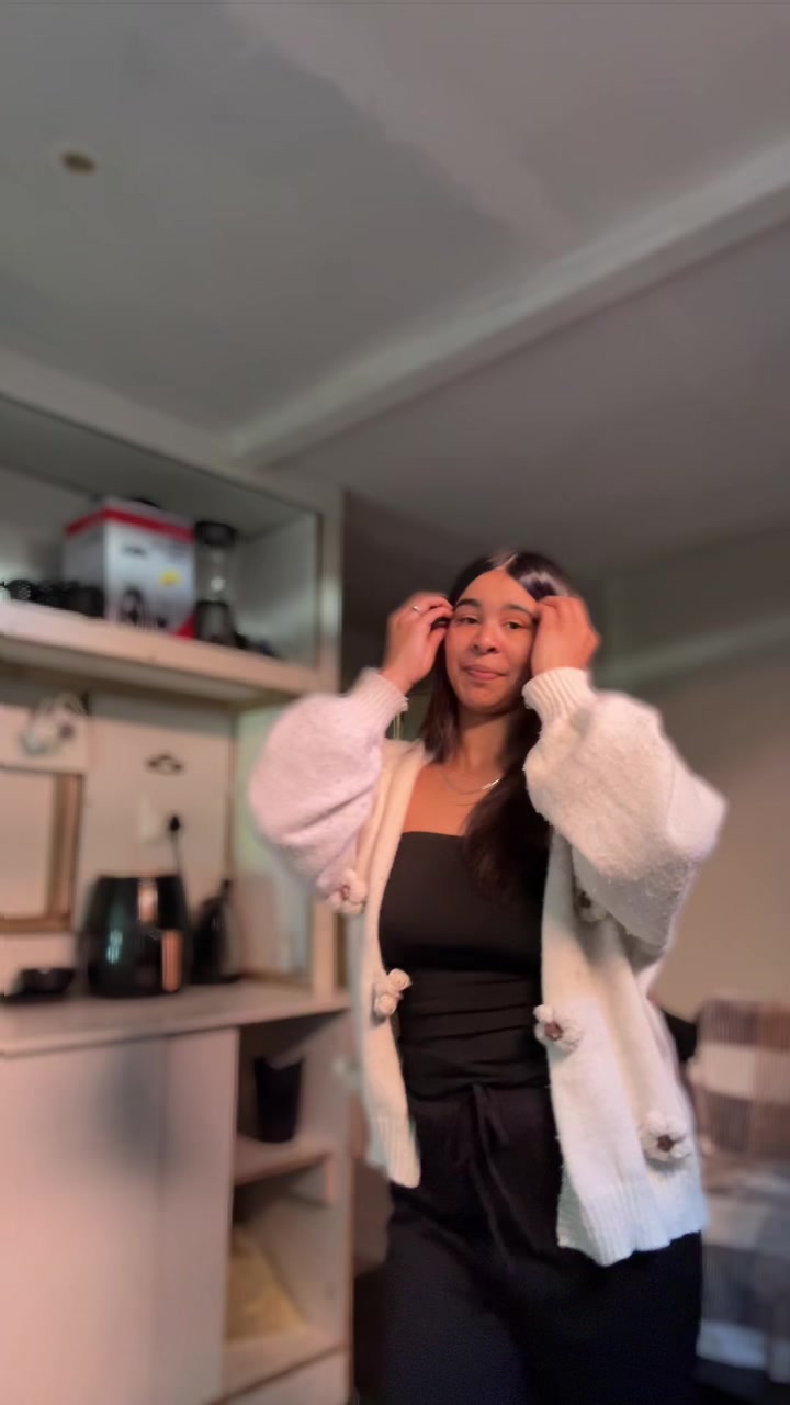 @𝕄𝕠𝕖𝕤𝕗𝕚𝕖𝕜𝕒🤍