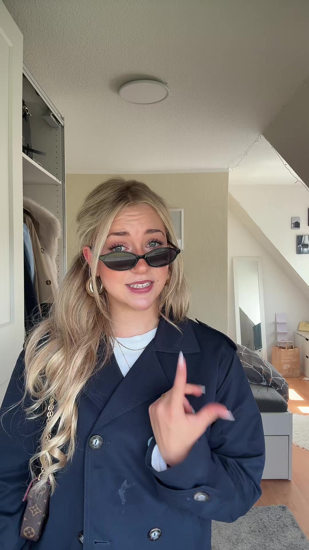 @v