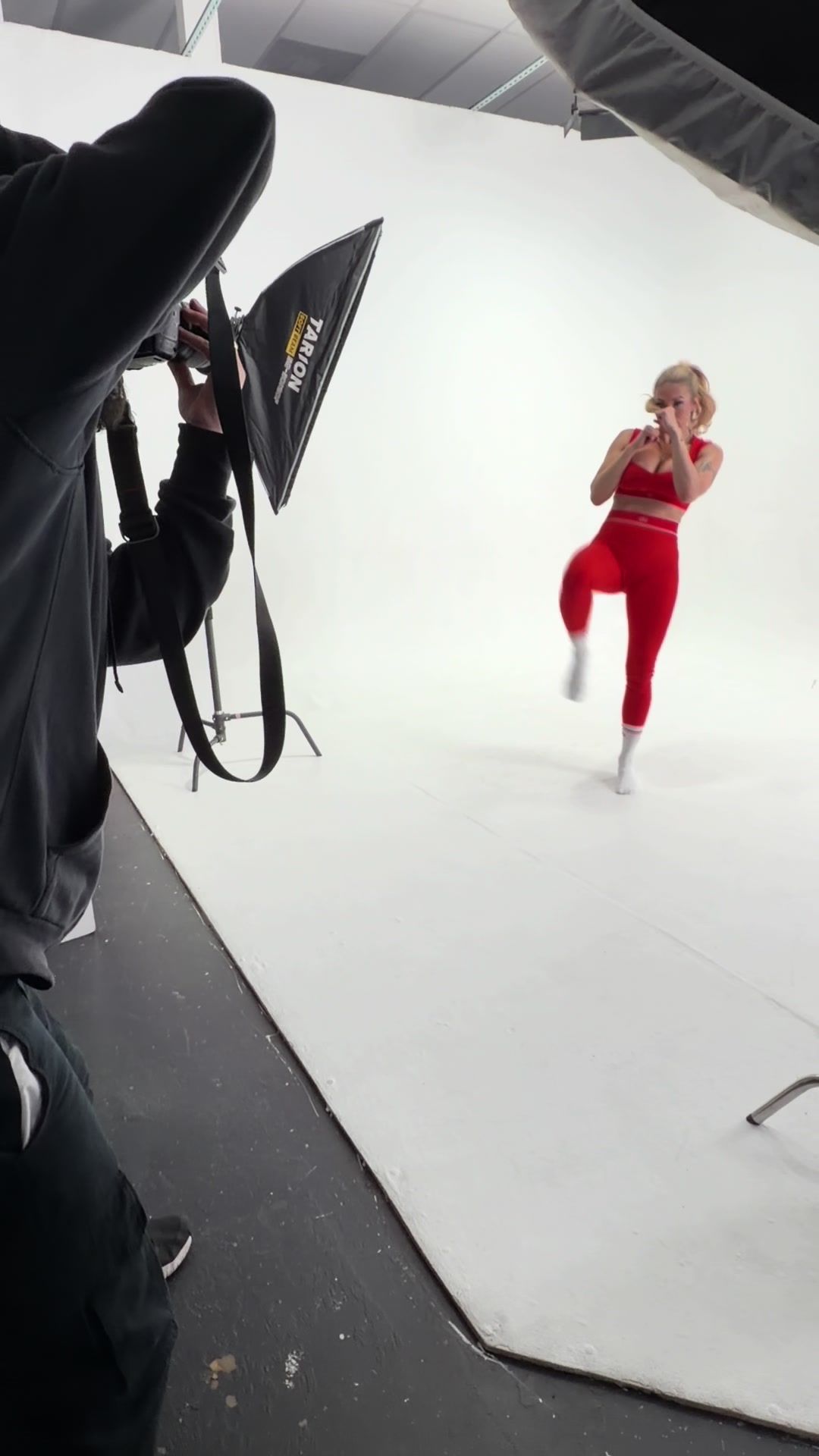 @crystalleechambers