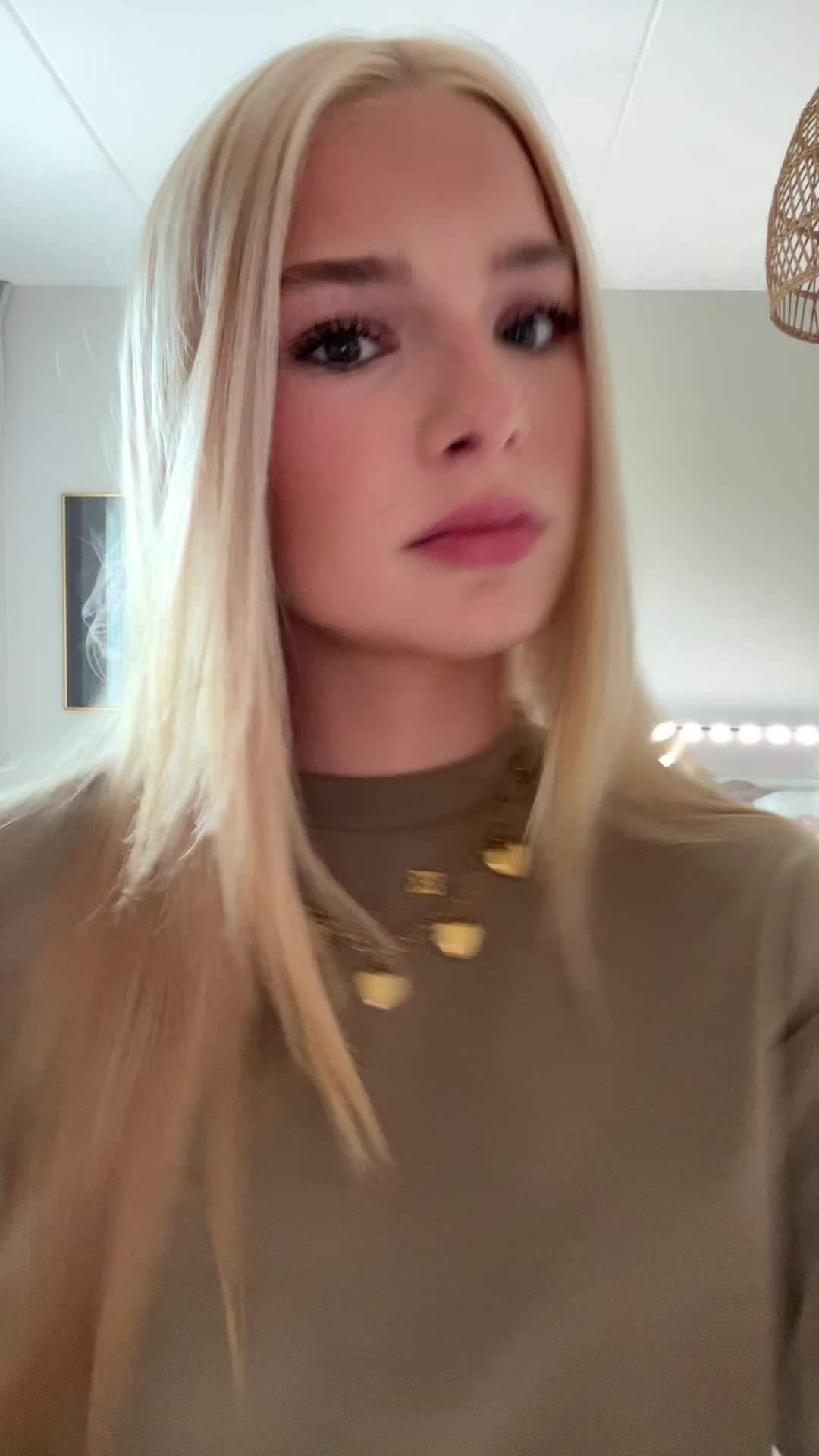 @𝐅𝐄𝐌 𝐃𝐄 𝐆𝐑𝐎𝐎𝐓.ྀིྀི