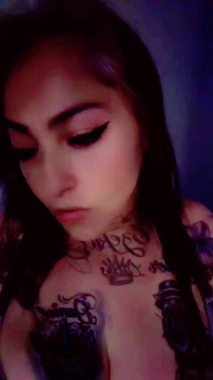 @Queen NaNa