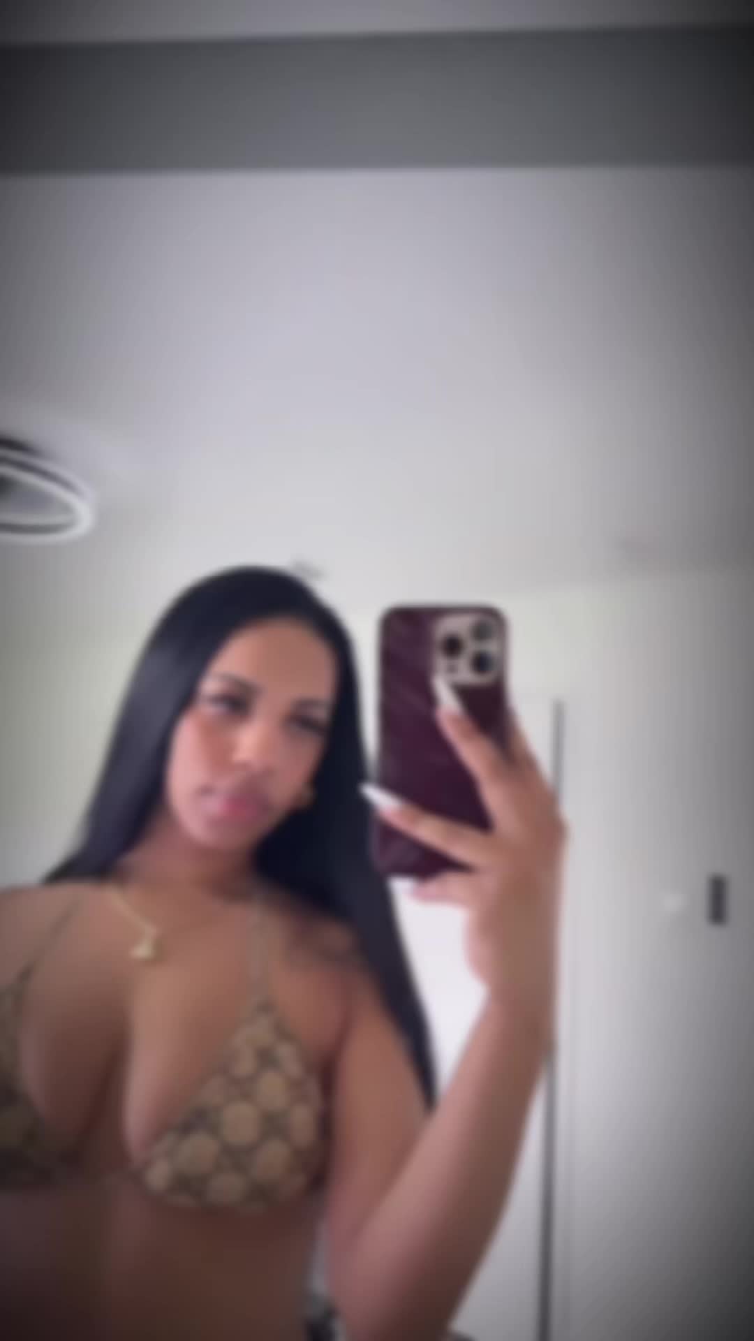 @lazarasalas8