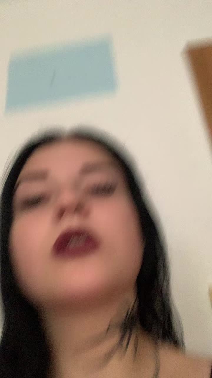 @4emy_evs6