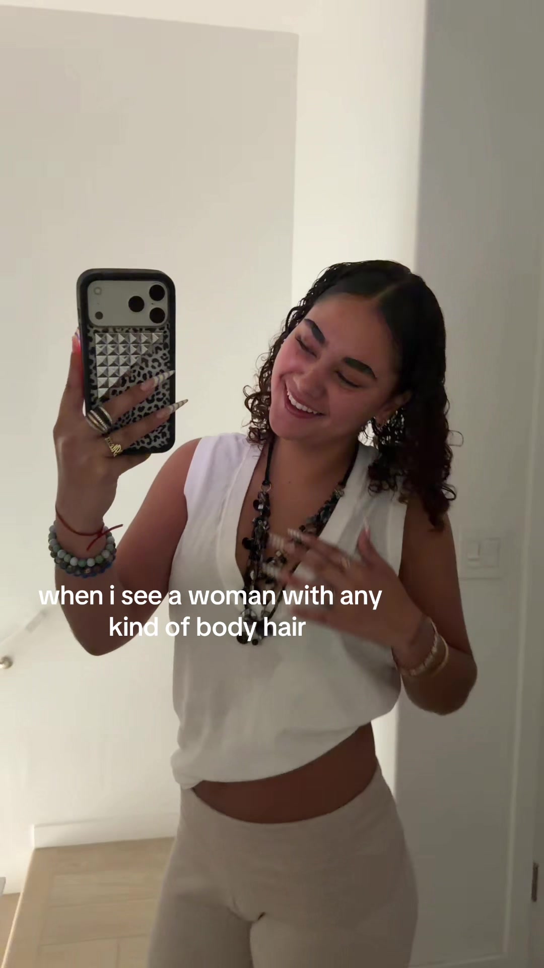 @thealexamontes