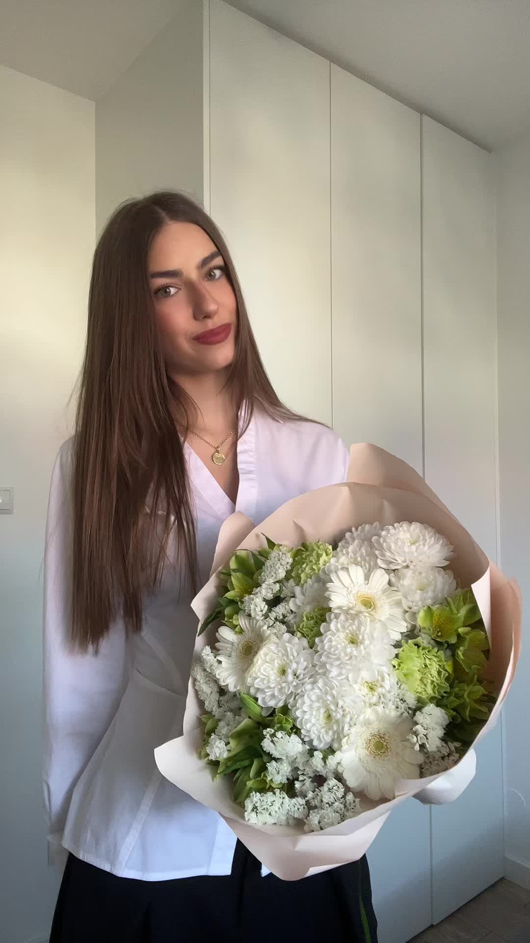 @carolaj_naa