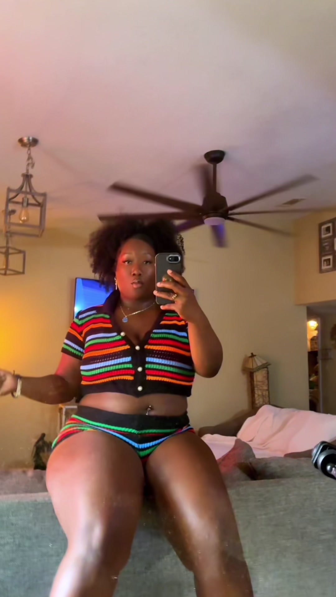 @Curvy.queen