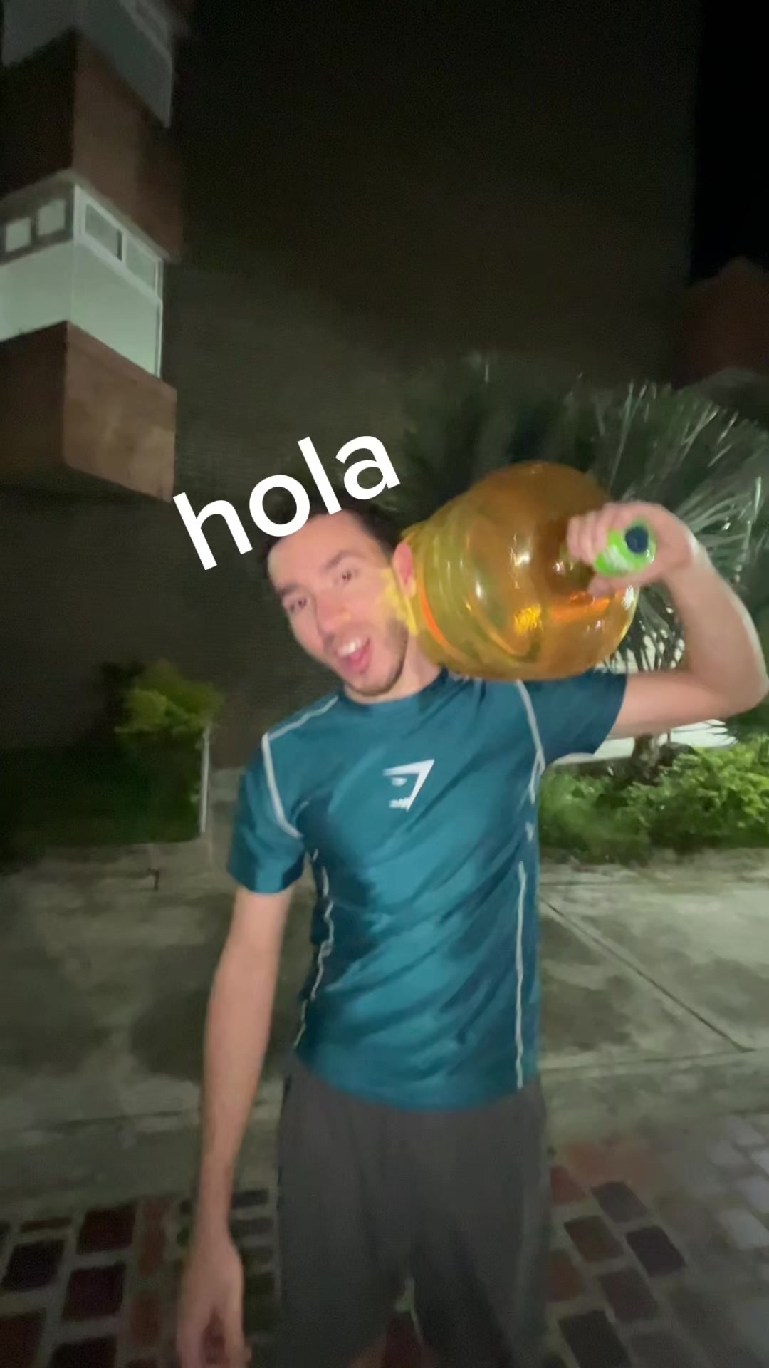 @Gabo