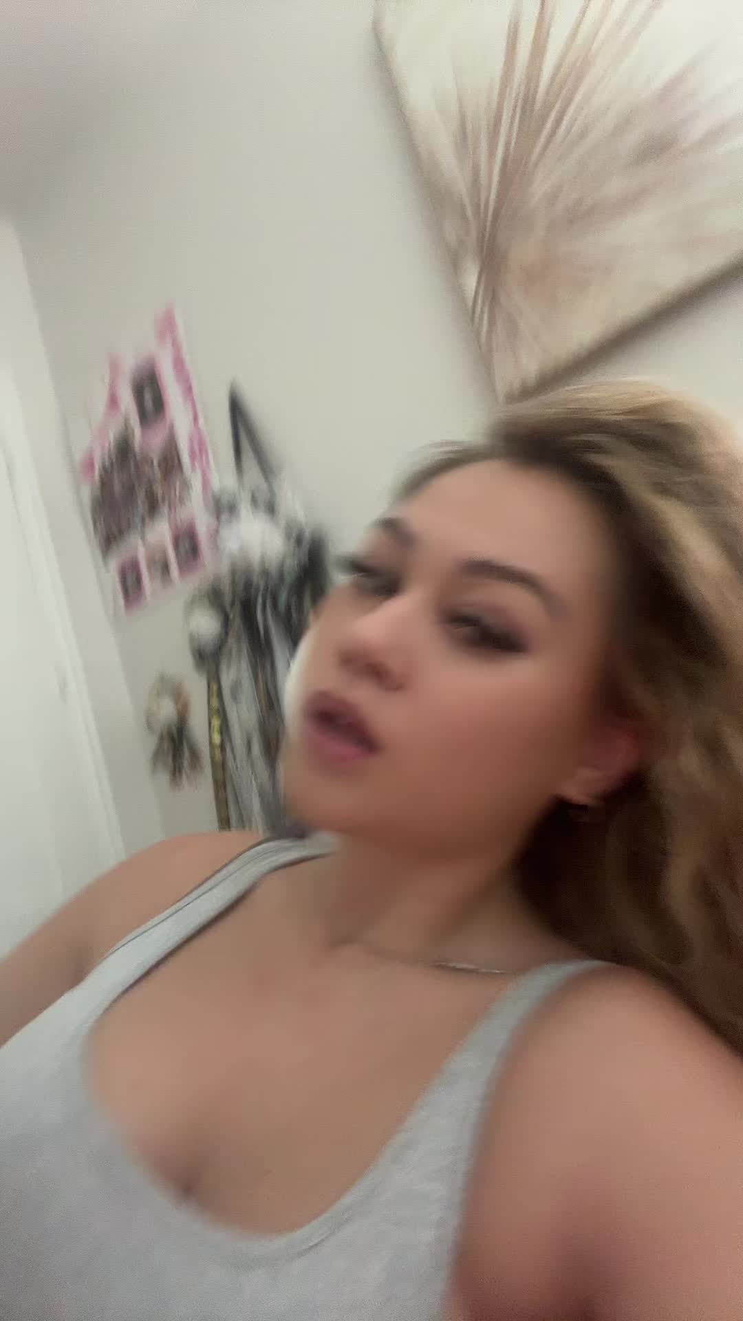 @🪩