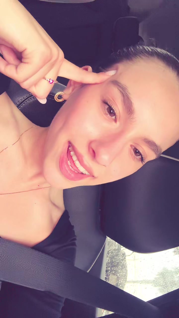@valxhere