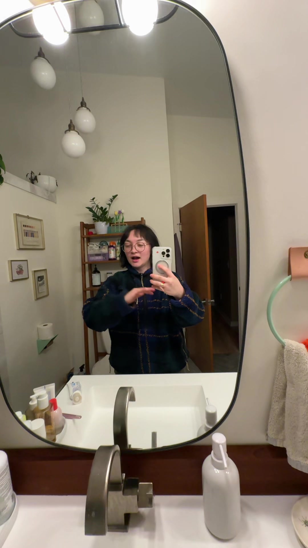 @mxmtoon