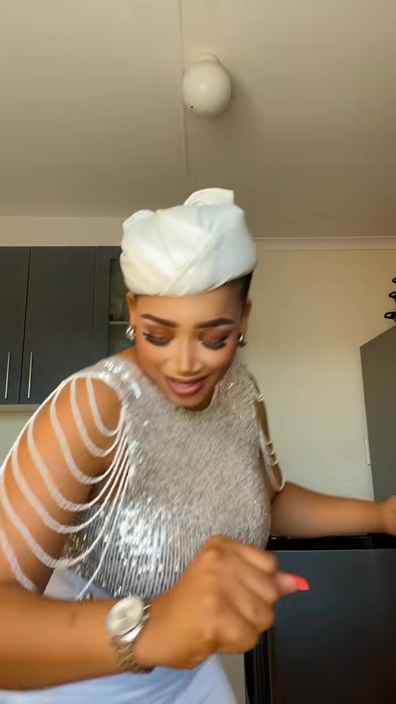 @Zizikazi Khuphiso