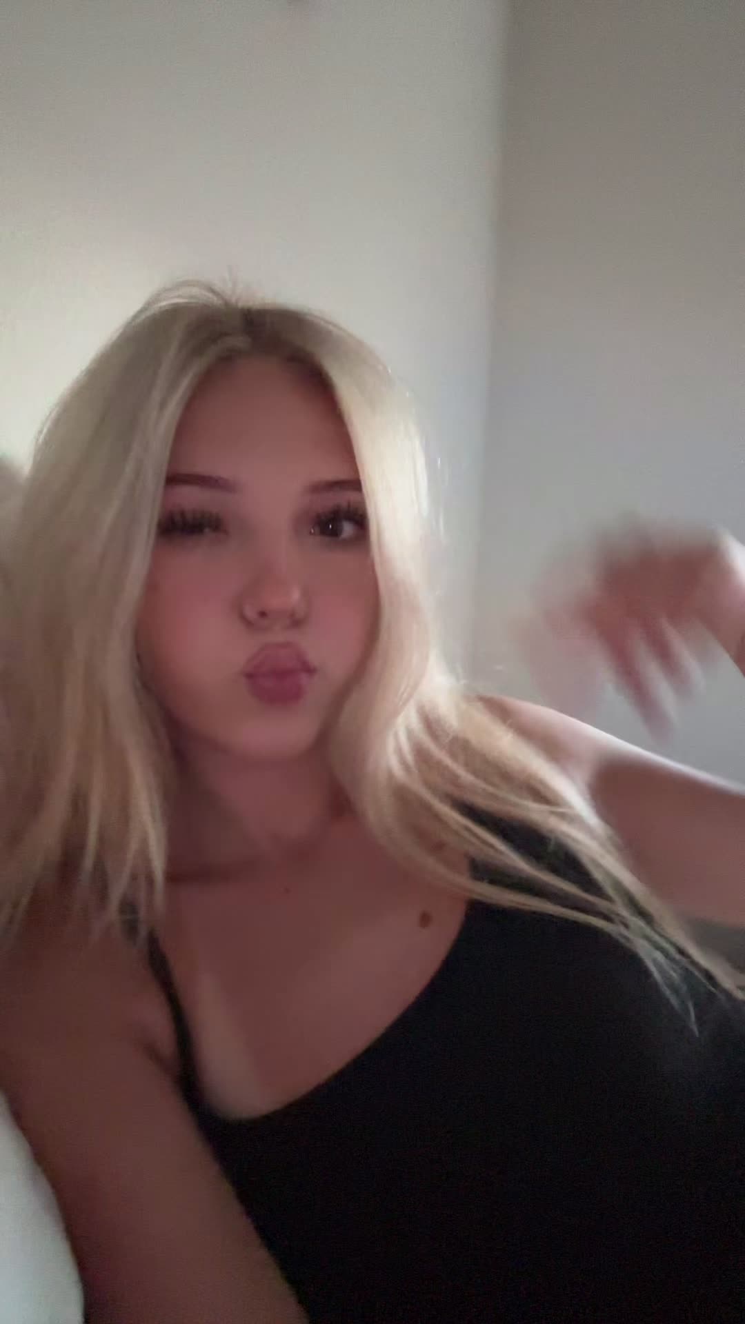 @MK
