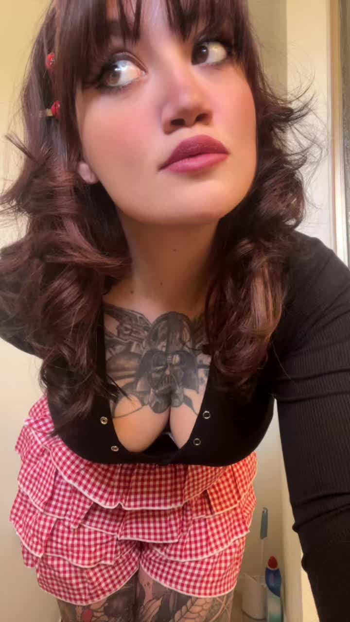@fatbottomghoul
