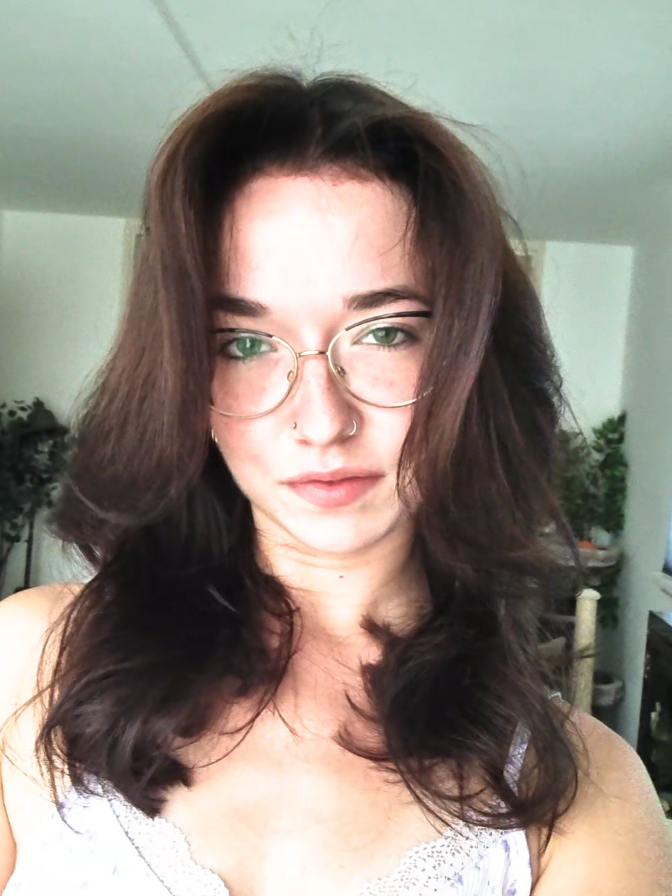 @Itsmefelina_