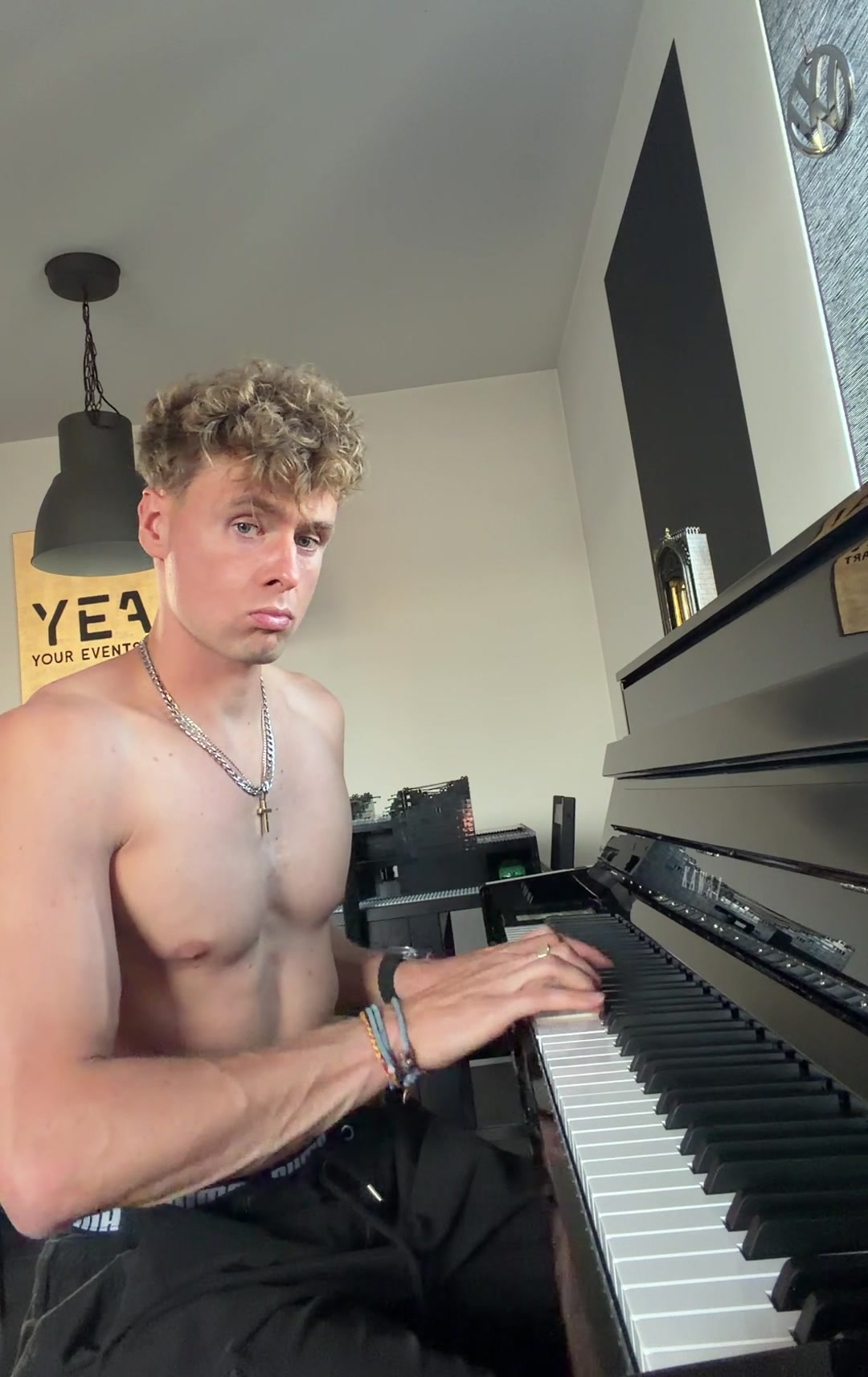 @AmiBoy