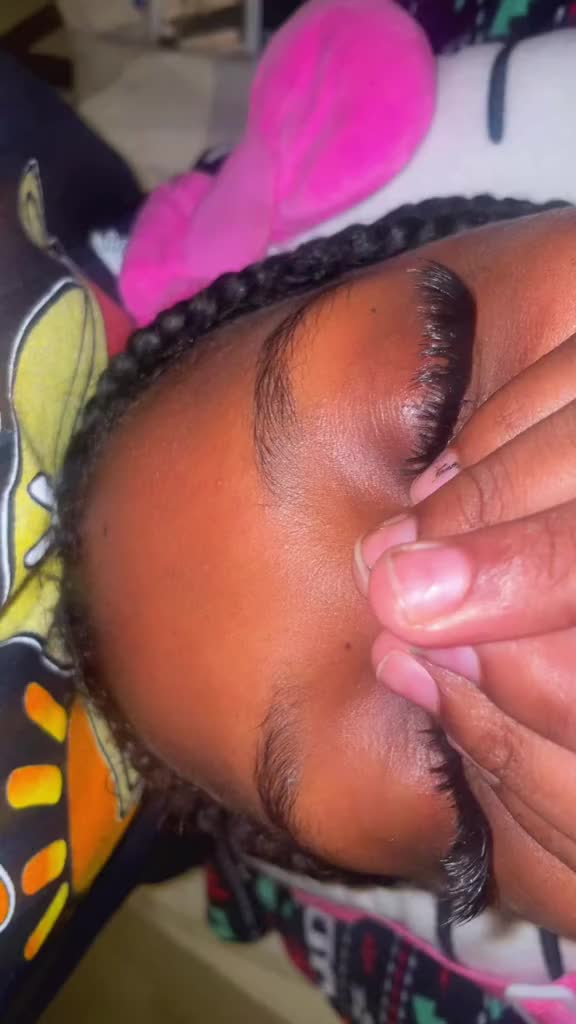 @izzy_lashes_10038