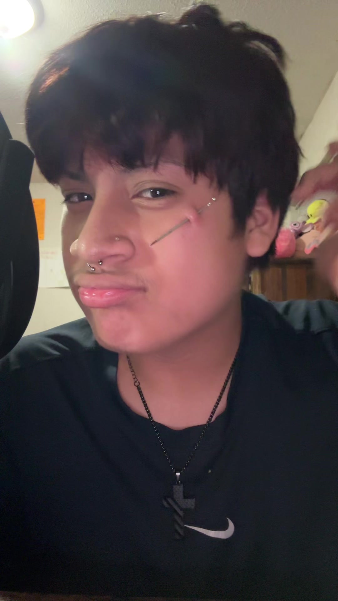 @Luis