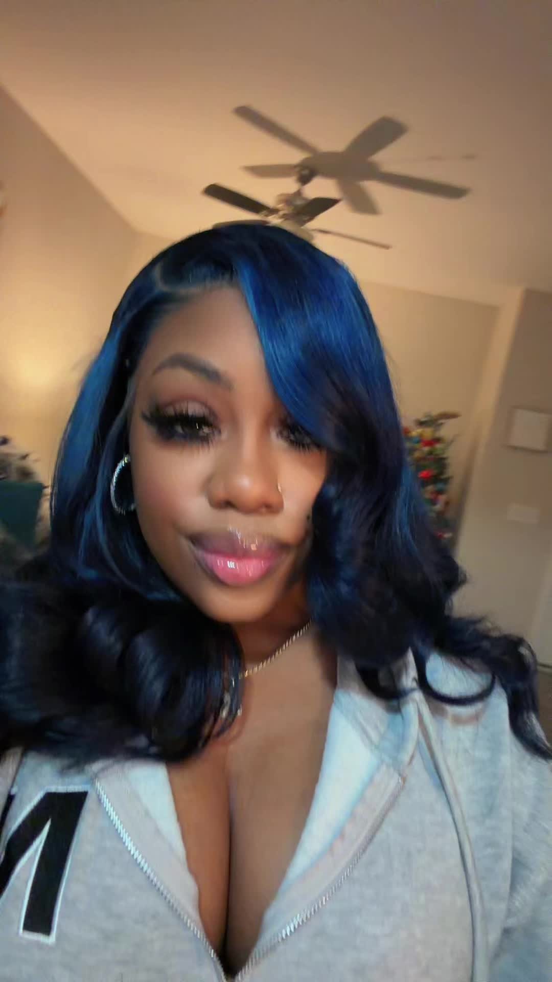 @Mya🌸