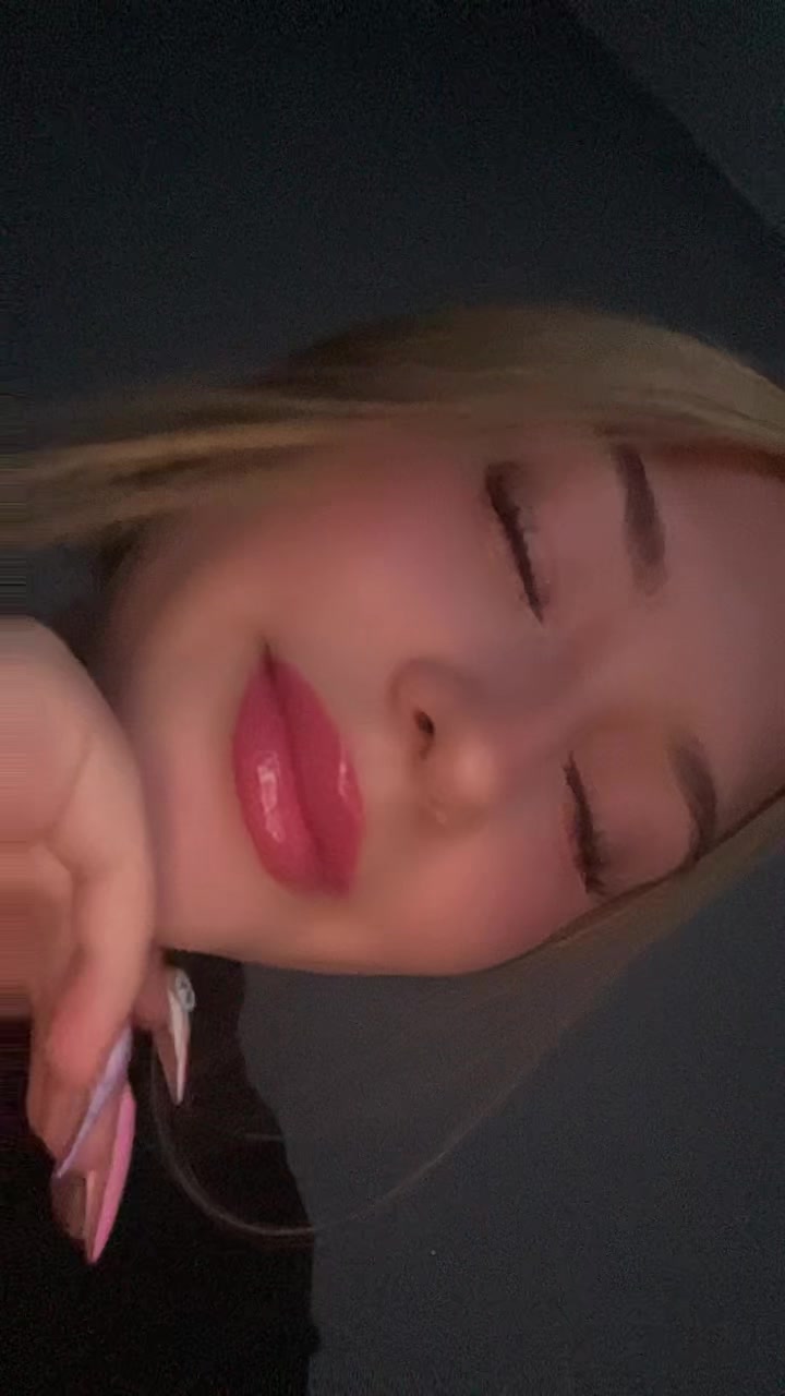 @️