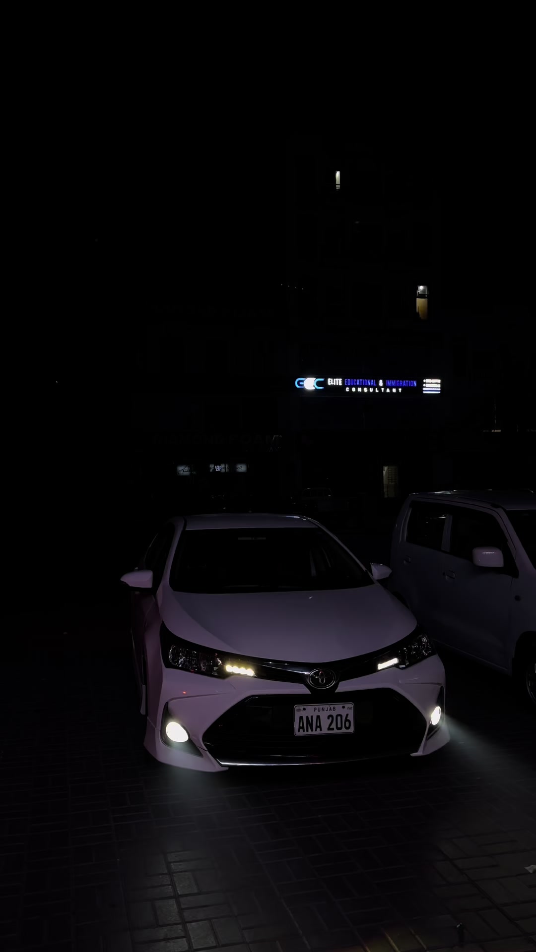 @โ๏ธ