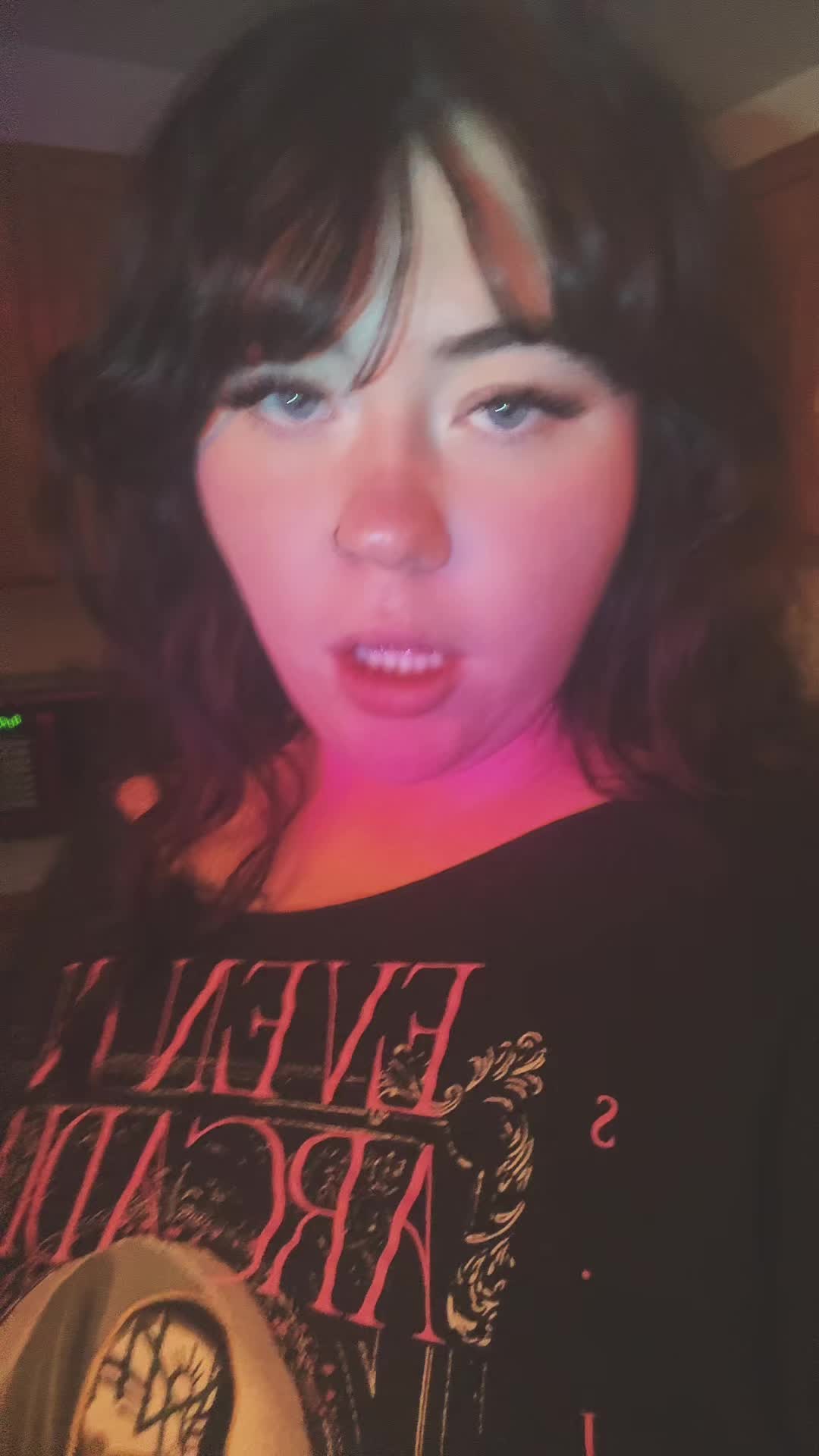 @imnotavailable21