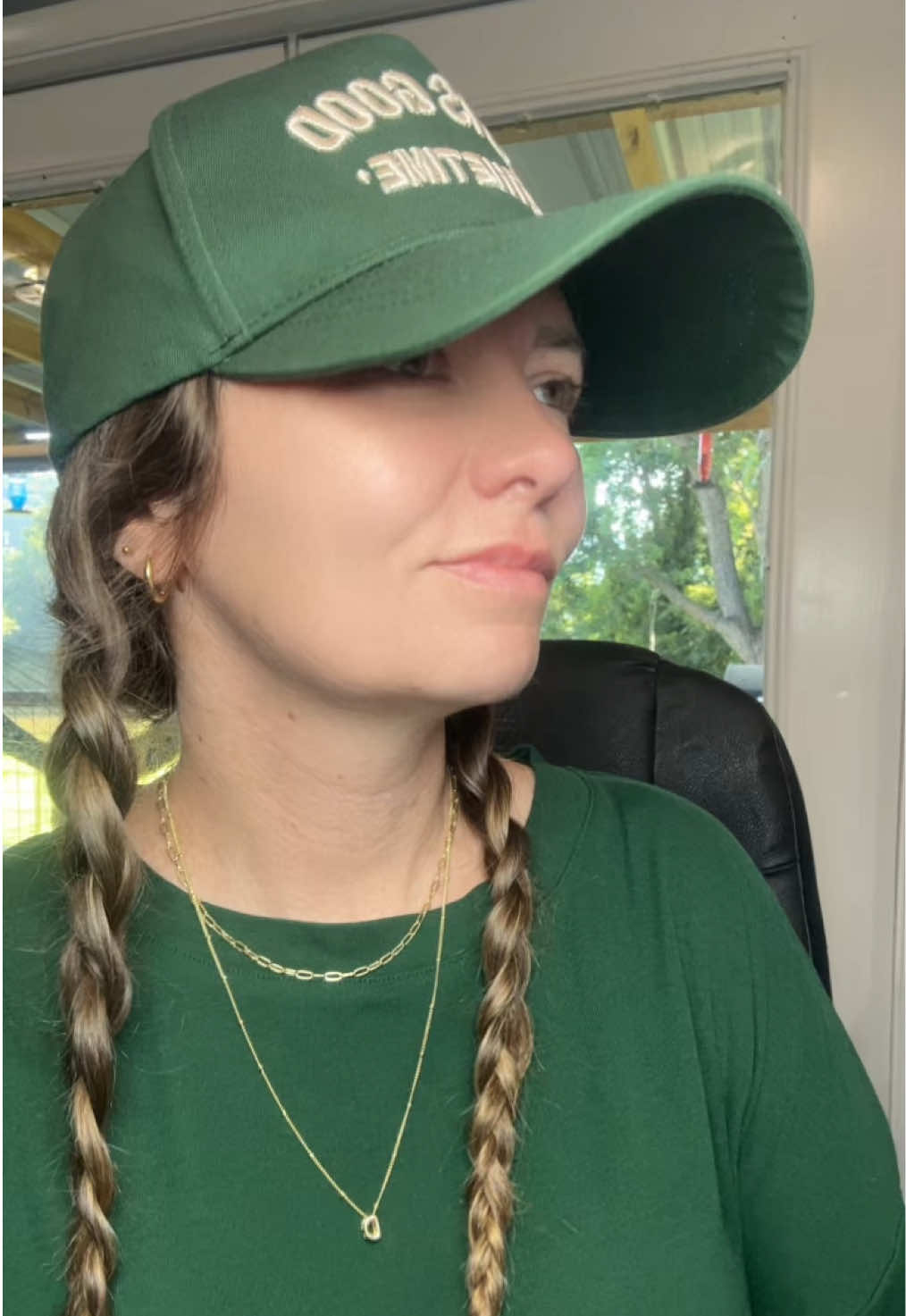 @DeeHive🖤| 40+ ERA