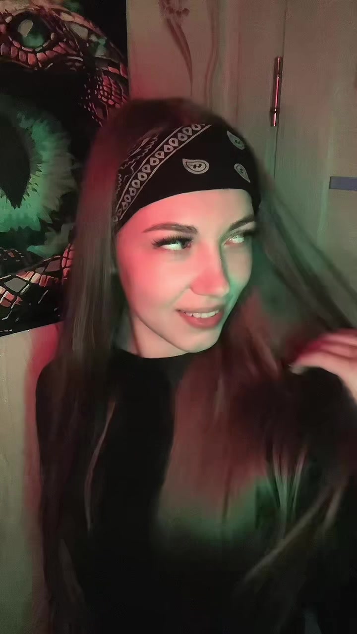@Лен🆗