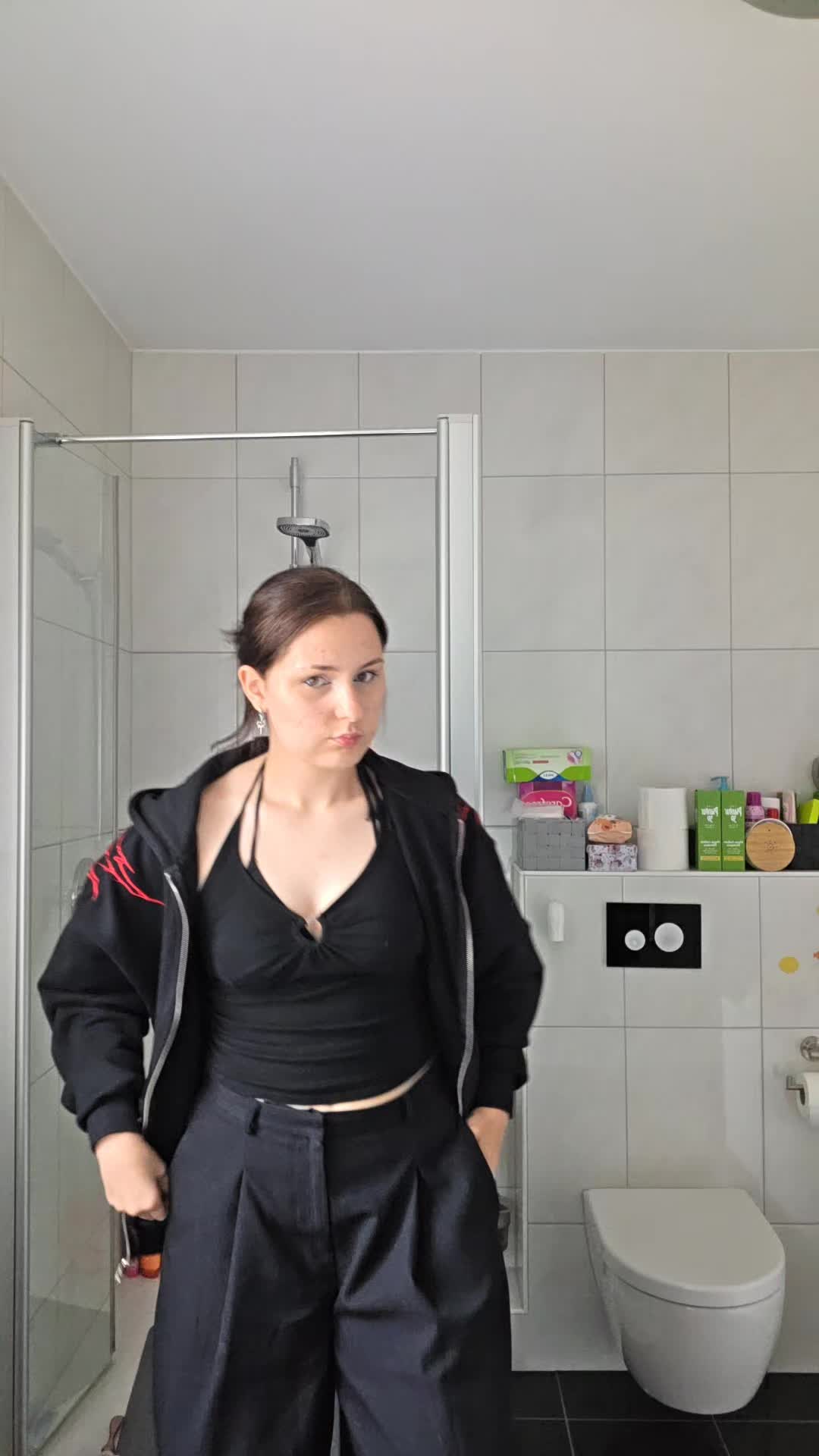 @LeiLei