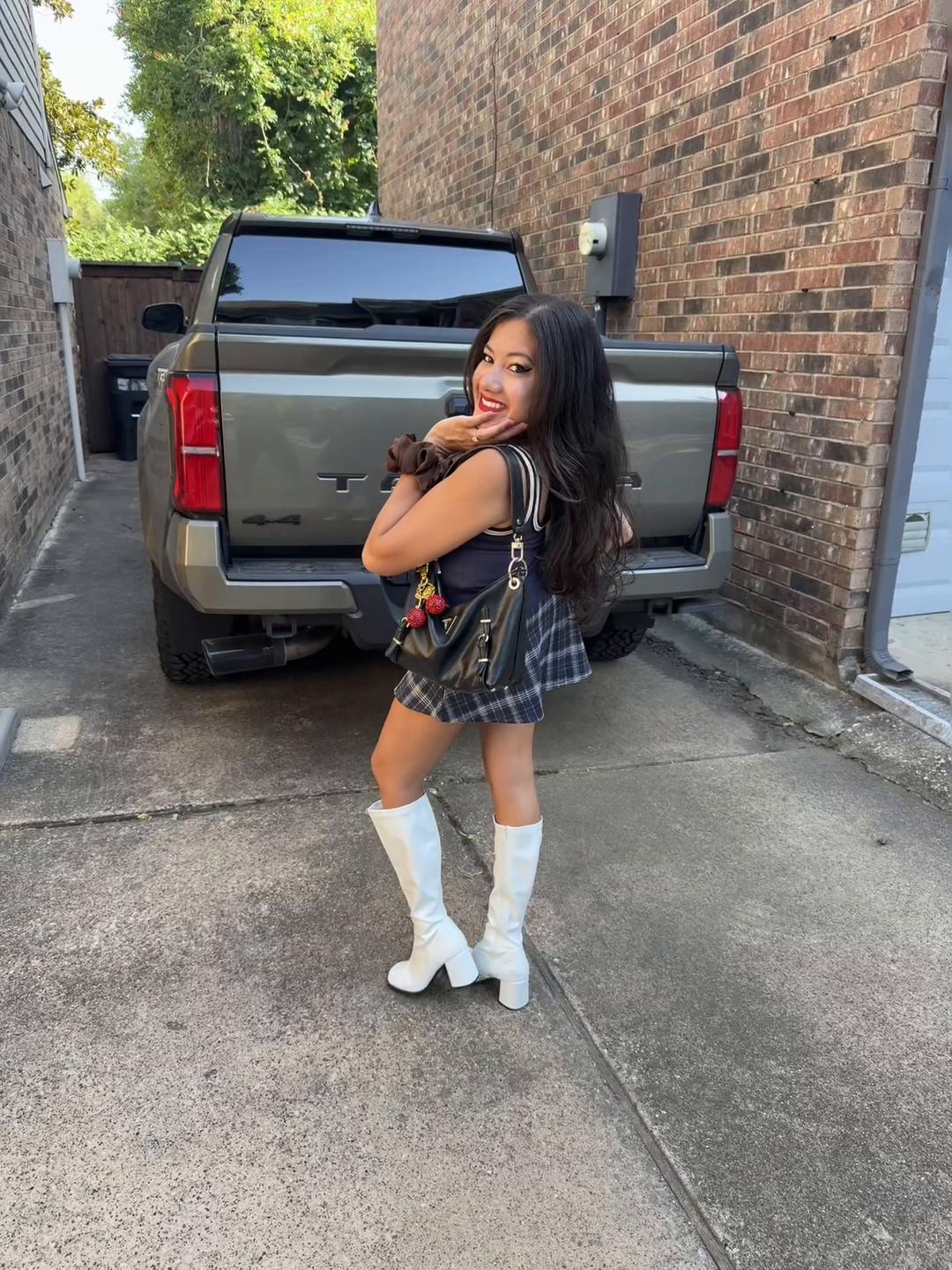 @lovelilahart