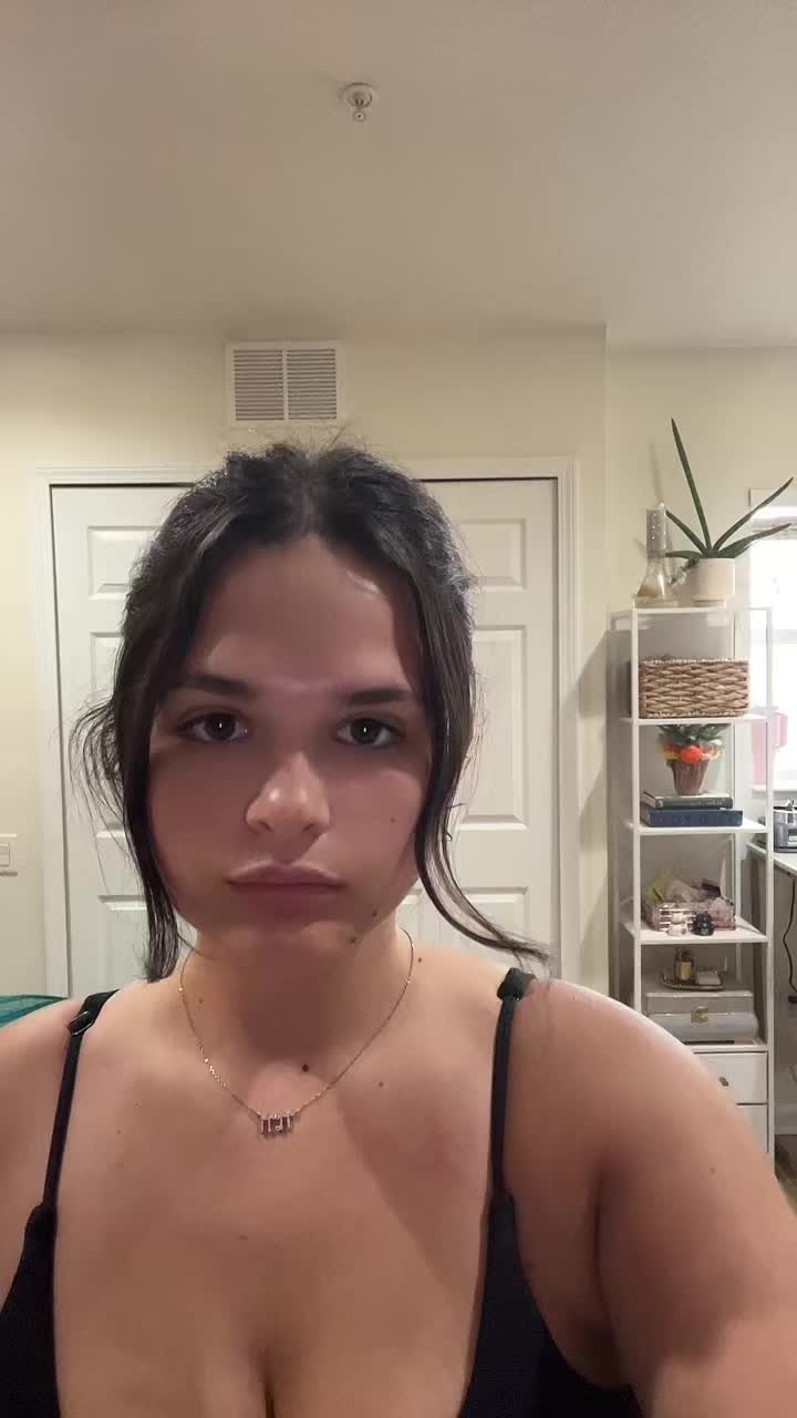 @Anastasiachristinee
