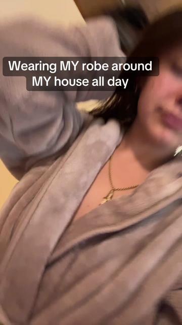 @HoneyAfterHours