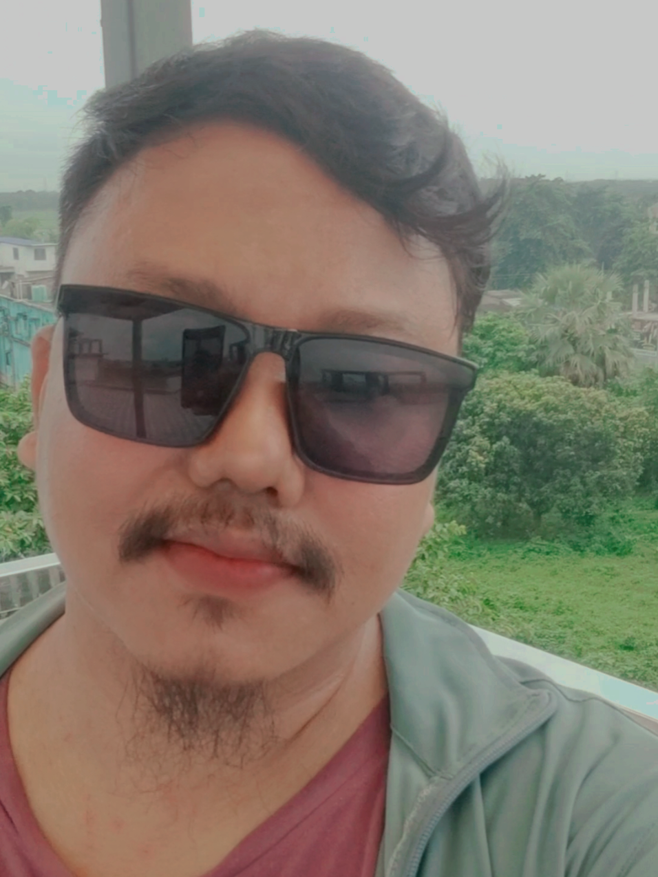 @𝐁𝐢𝐧𝐚𝐲