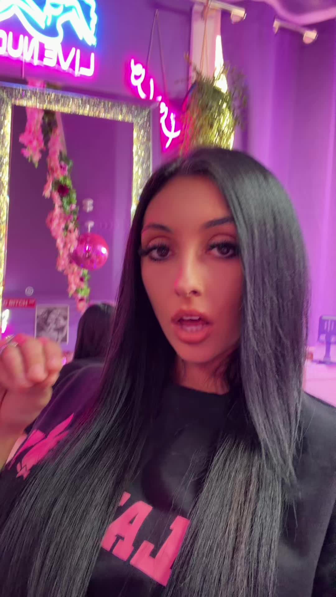 @indianas_xx_finestt