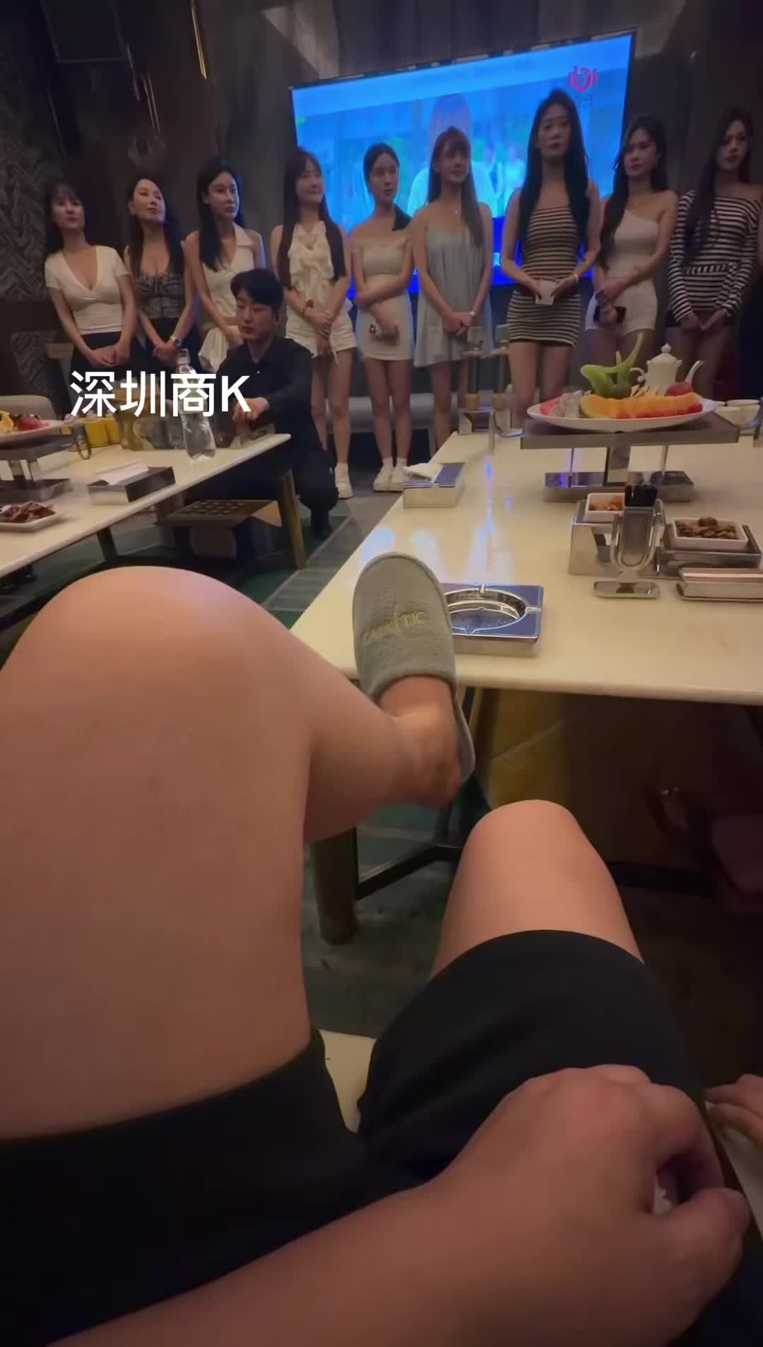 @KTV预定小胖
