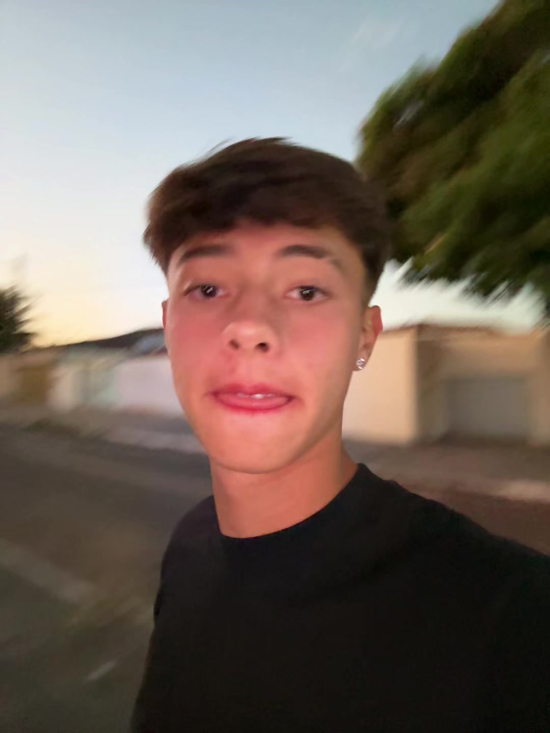 @anderzada ๐