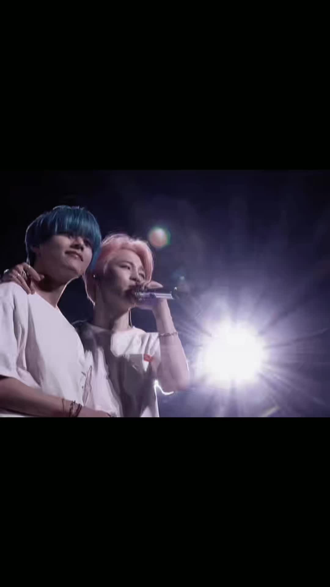 @meow (๑ᵔ⤙ᵔ๑) ⁸ | saw BTS 4/28!